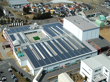Motion sensors have been installed in the air conditioning system of the Benesse Logistics Center building.